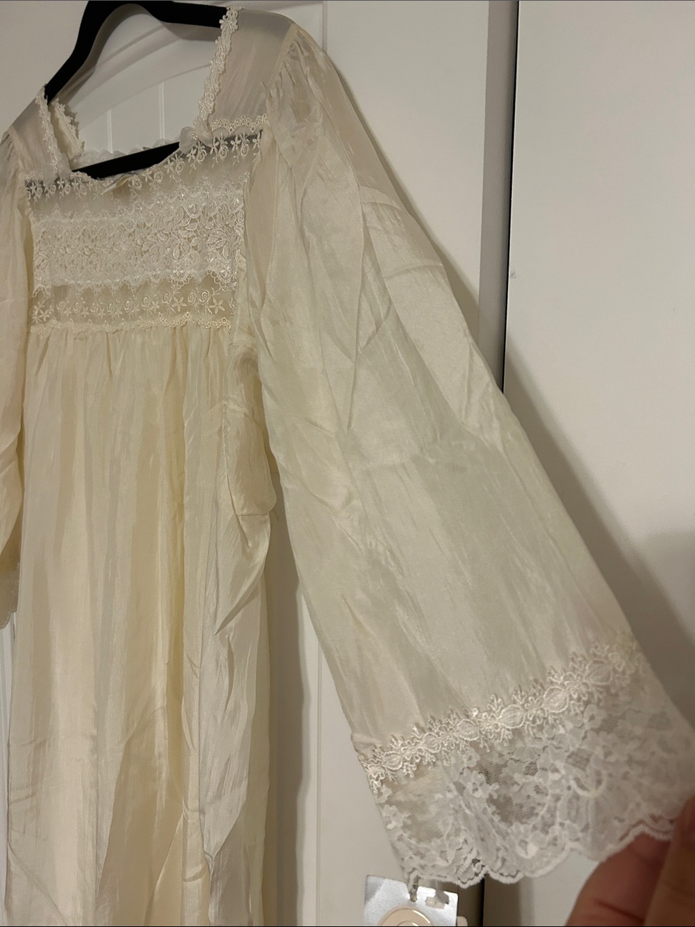 Dior Cream Lace-Trimmed Empire Chemise - Picture 4 of 6
